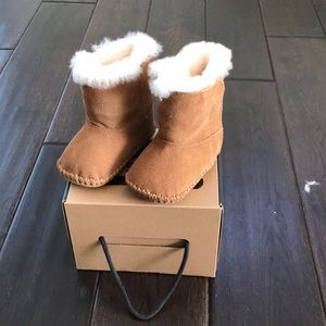 Infant Caden ugh boots